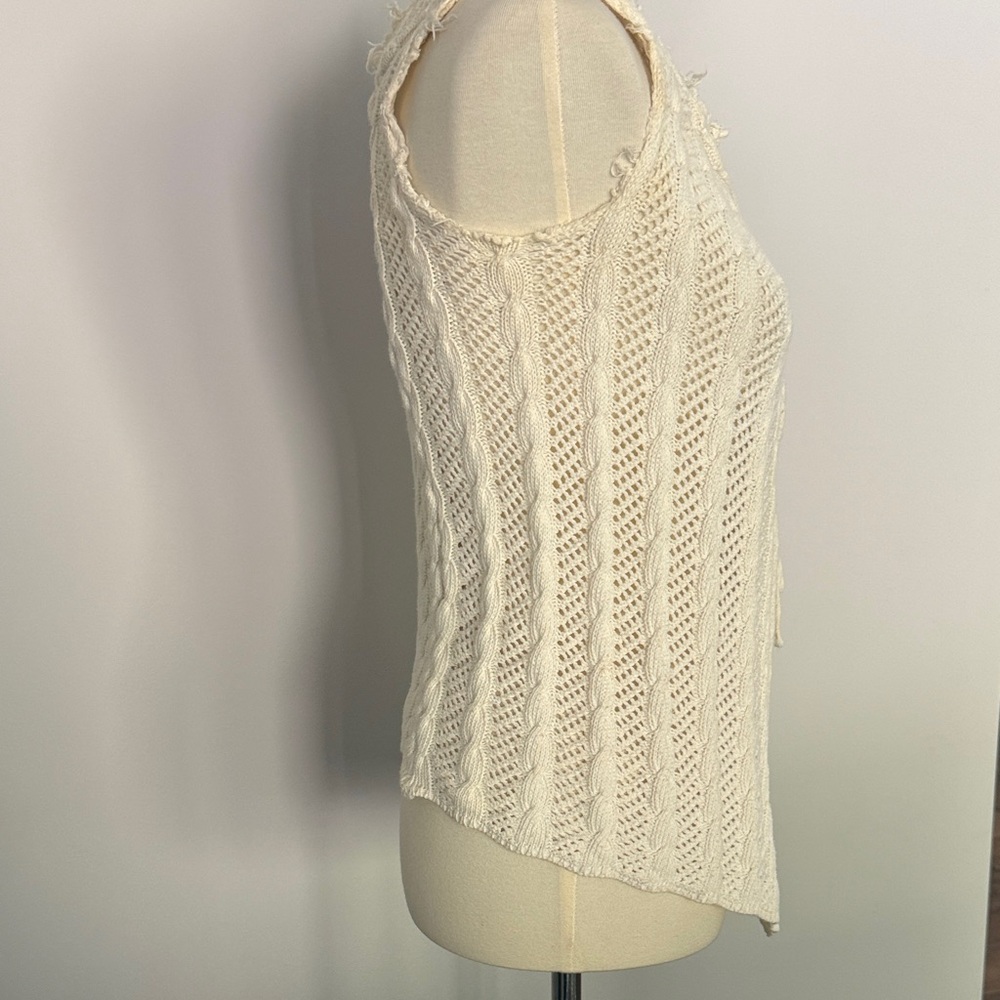 Loyandford Crochet Knit Sleeveless Asymmetrical Ivory Top - Picture 6 of 8